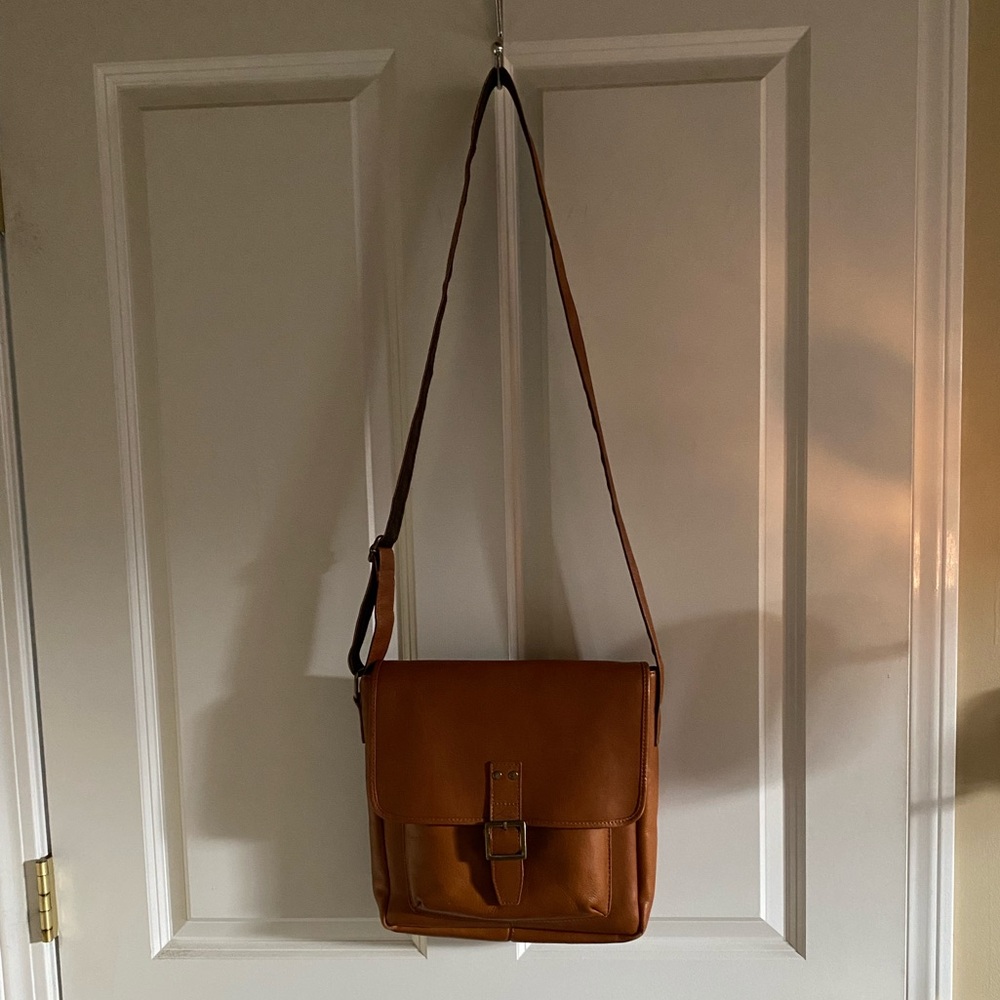 Claire Chase crossbody caramel leather bag.